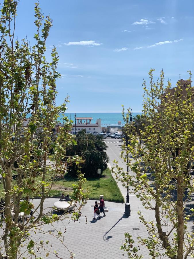 L'Isola Di Kalyta Apartment Lido di Ostia Ngoại thất bức ảnh